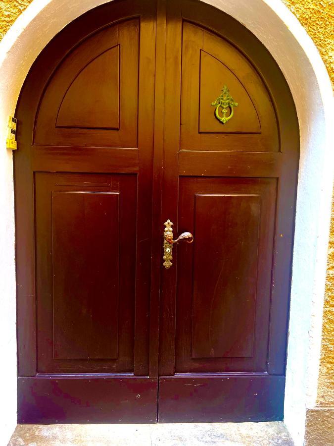 Elegantes Haus In Der Altstadt Caslano Dış mekan fotoğraf