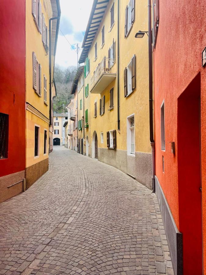 Elegantes Haus In Der Altstadt Caslano Dış mekan fotoğraf