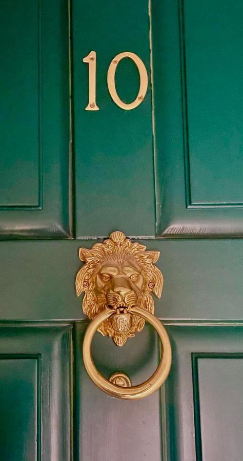 Elegantes Haus In Der Altstadt Caslano Dış mekan fotoğraf